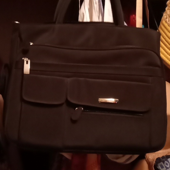 Purses ,designer, - Picture 8 of 15